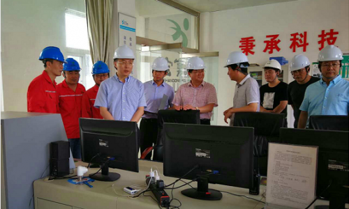 王峰區(qū)長(zhǎng)到公司實(shí)地調(diào)研安全生產(chǎn)工作